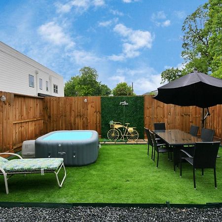 Blissful Getaway Home With Hot Tub & Backyard Near Downtown Houston Dış mekan fotoğraf