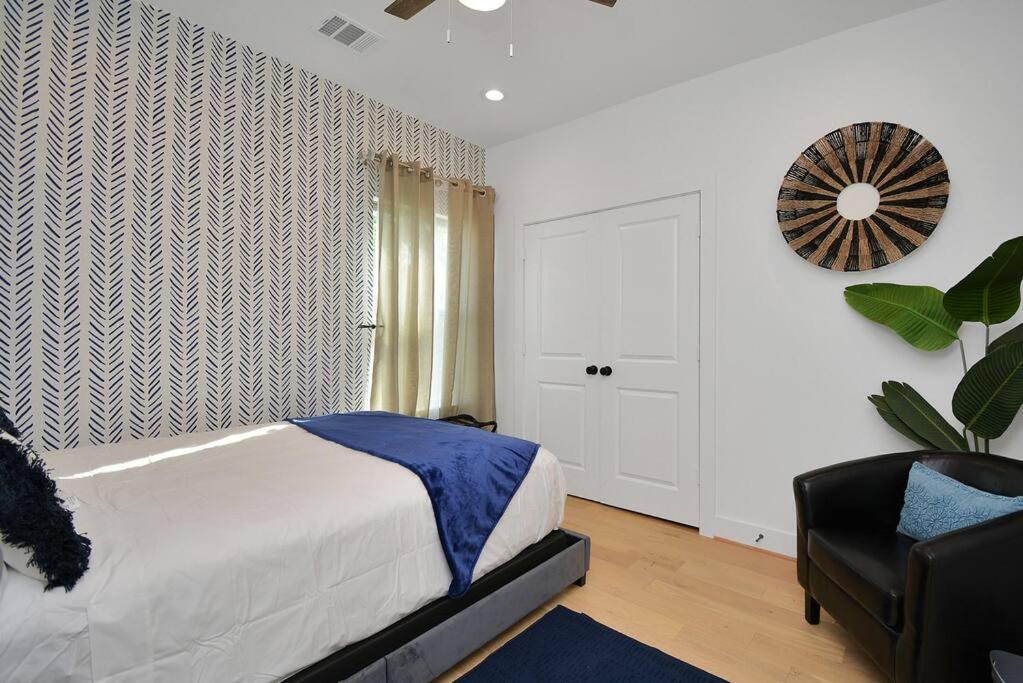 Blissful Getaway Home With Hot Tub & Backyard Near Downtown Houston Dış mekan fotoğraf