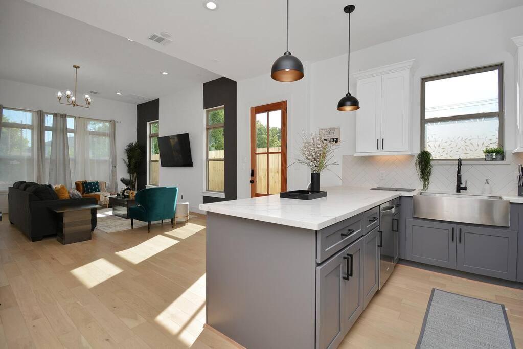 Blissful Getaway Home With Hot Tub & Backyard Near Downtown Houston Dış mekan fotoğraf