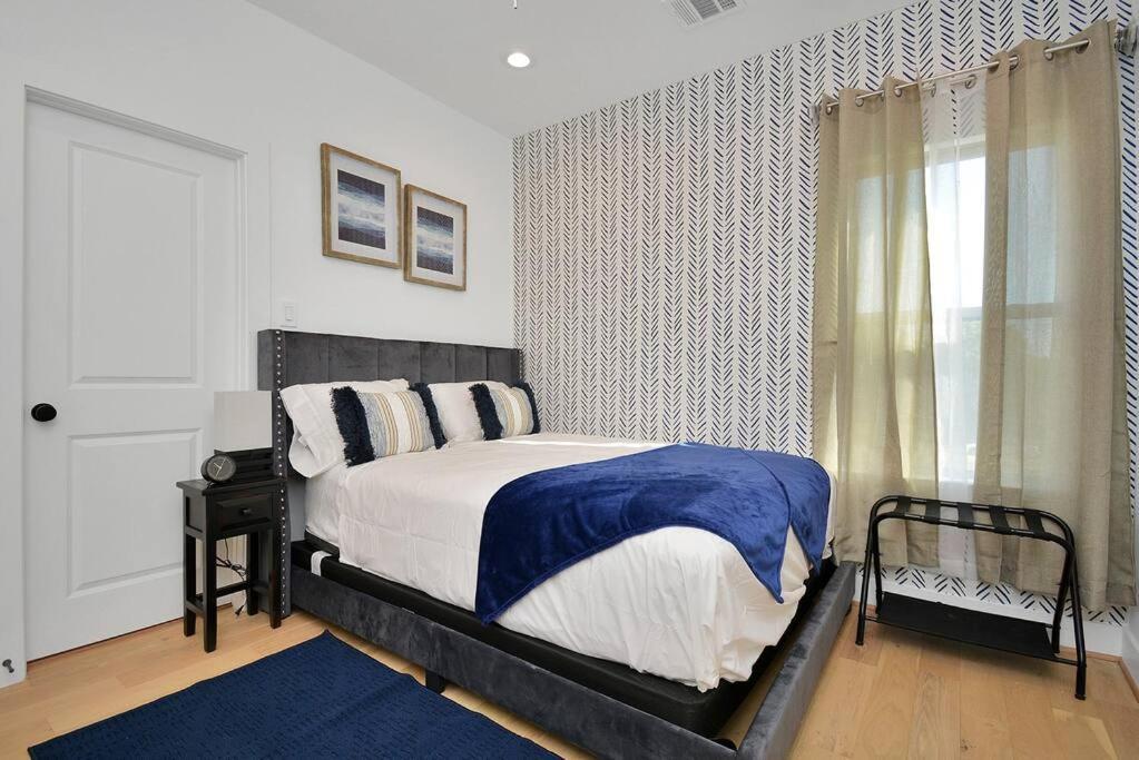 Blissful Getaway Home With Hot Tub & Backyard Near Downtown Houston Dış mekan fotoğraf