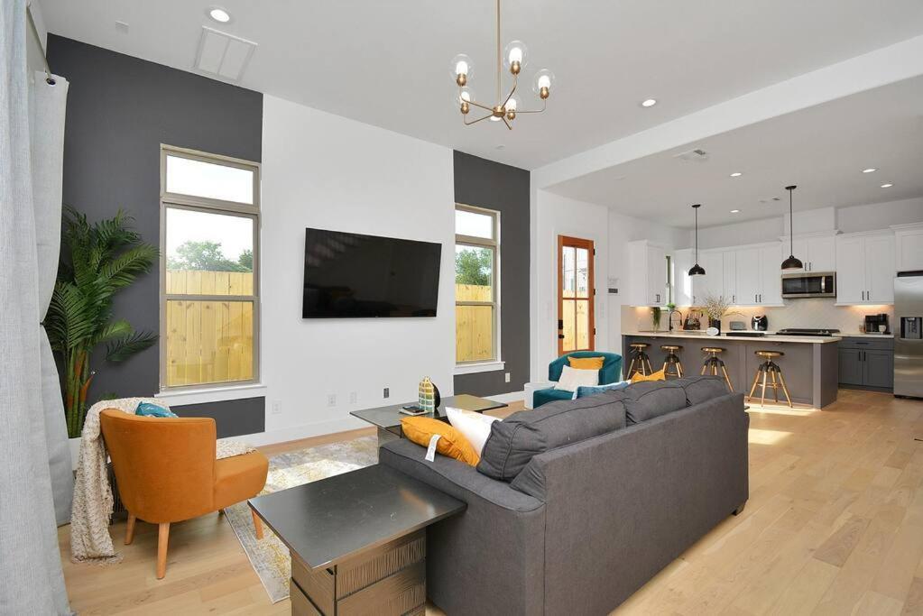 Blissful Getaway Home With Hot Tub & Backyard Near Downtown Houston Dış mekan fotoğraf