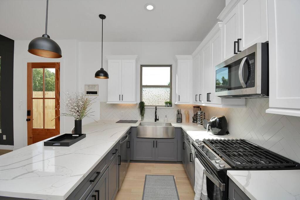 Blissful Getaway Home With Hot Tub & Backyard Near Downtown Houston Dış mekan fotoğraf